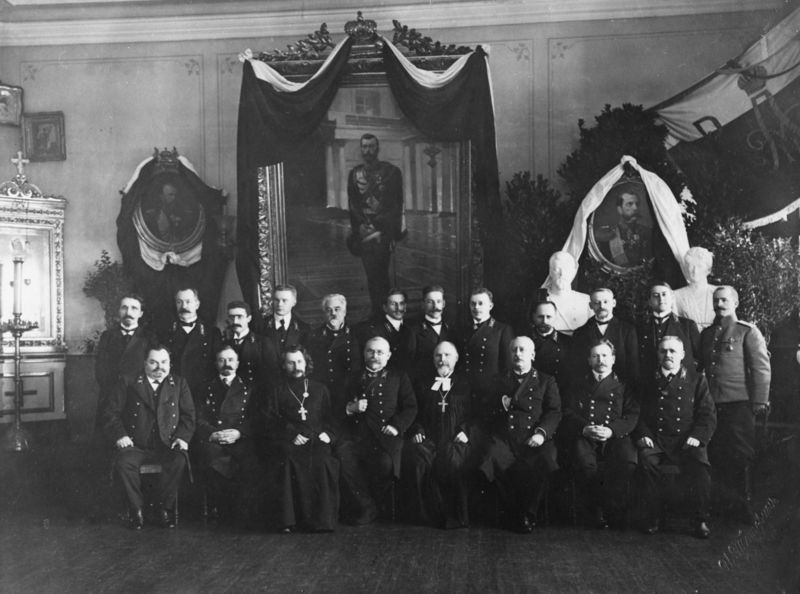 Файл:Преподаватели Ревельской Александровской гимназии, 1912.jpg
