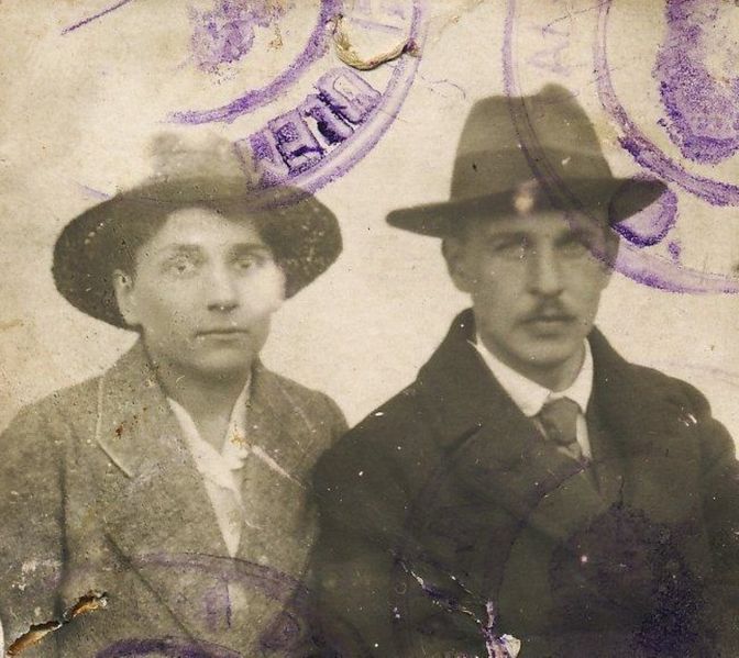 Файл:Сниткин Николай Сергеевич с супругой, 1921.jpg
