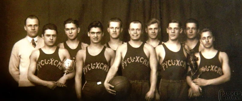 Файл:Баскетбольная команда «Русь-ХСМЛ», чемпионы Прибалтики 1930-1931 гг..jpg
