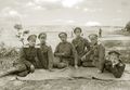 Офицеры Лейб-гвардии Егерского полка у дер. Свинюхи (Галиция), сентябрь 1916.jpg