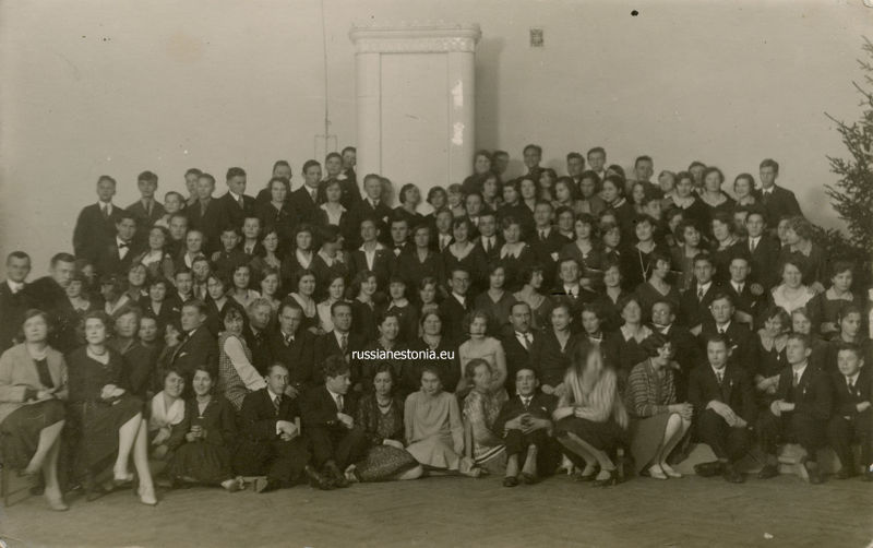 Файл:Елка в Ревельской городской русской гимназии, 30.12.1929.jpg
